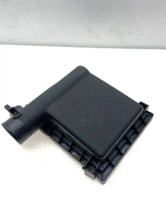 Toyota Prius+ (ZVW40) Air filter box cover 1781237030