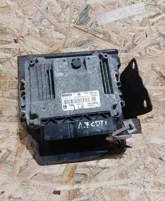 Opel Astra H Engine control unit/module ECU 0281011380 12992628