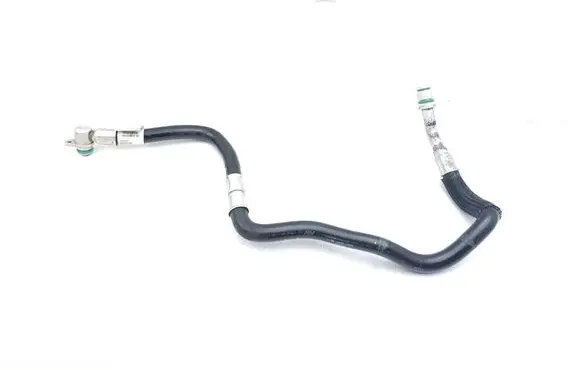 Aston Martin DBX Engine coolant pipe/hose MY836B747BA1