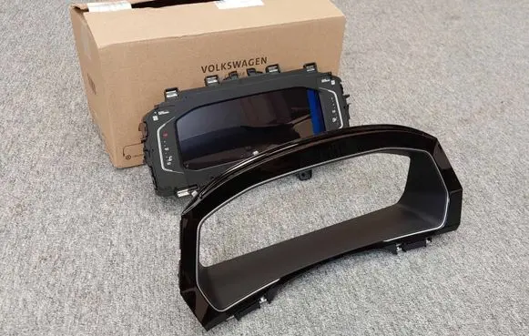 Speedometer (instrument cluster)