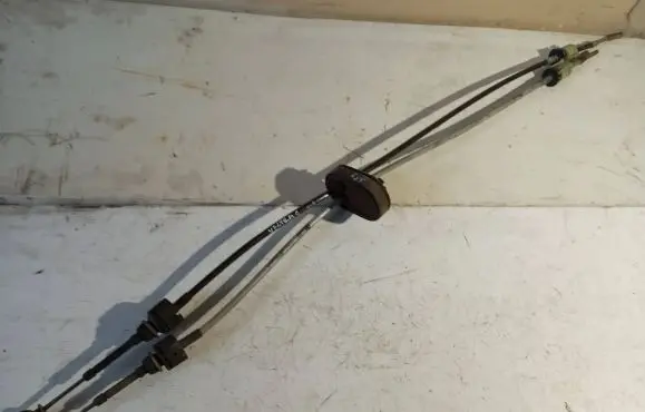 Opel Vectra C Gear shift cable linkage 55355351