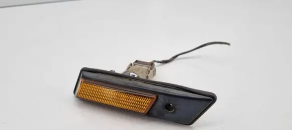 BMW 3 E36 Front fender indicator light 13780149