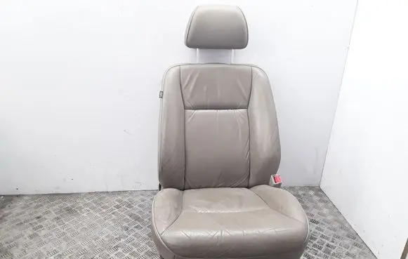 Honda Legend III KA9 Front driver seat 