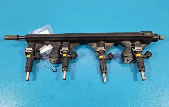 Peugeot 308 Fuel injector V752817680 IMPRK1610910