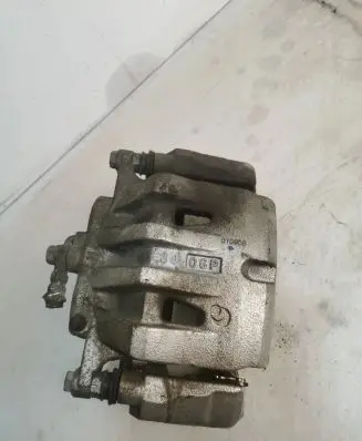 Lexus RX 450H Front brake caliper 070830