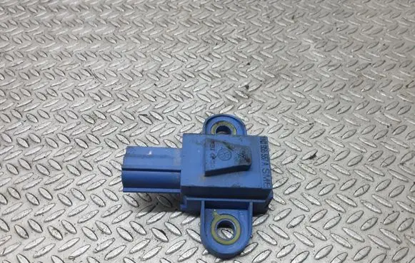 Volkswagen Jetta V Airbag deployment crash/impact sensor 1K0955557A