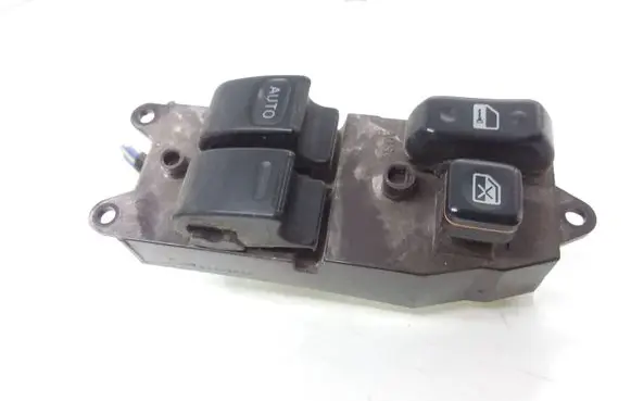 Toyota Yaris Electric window control switch 0113M04