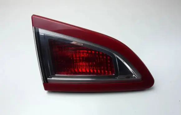 Tailgate rear/tail lights