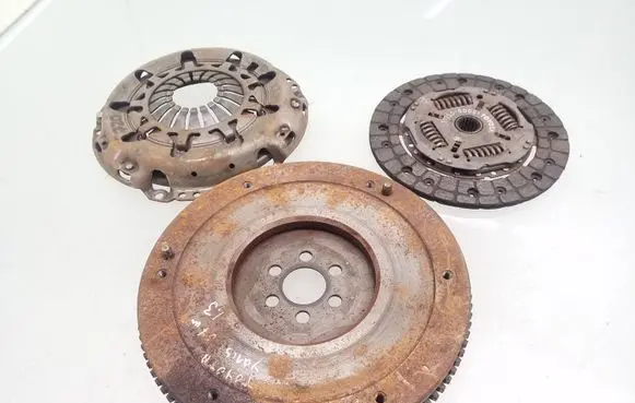 Toyota Yaris Clutch set kit 312500D091