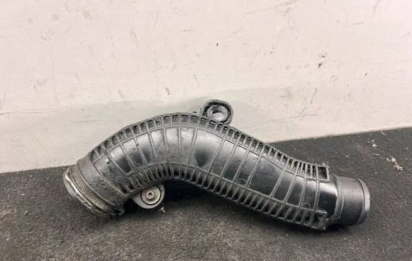 Volkswagen PASSAT CC Intercooler hose/pipe 1K0145840R