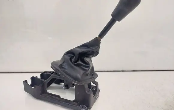 Toyota Aygo AB10 Gear shifter/selector 3353004010 112101942