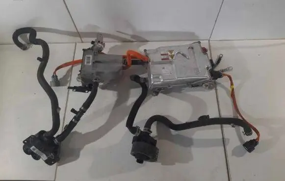 Tesla Model X Voltage converter inverter 106098500C A17G0050243 DAP2500AB