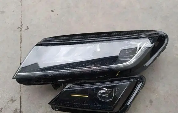 Skoda Kodiaq Headlight/headlamp 566941015F