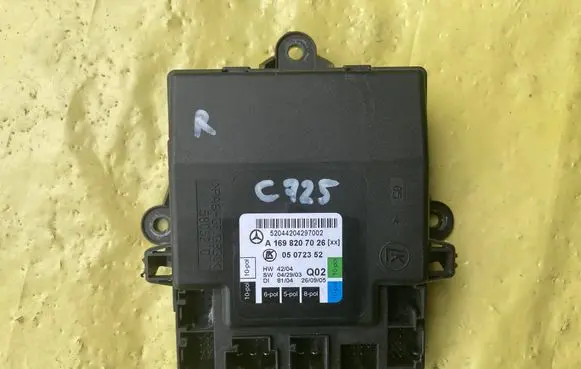Mercedes-Benz A W169 Door control unit/module A1698207026