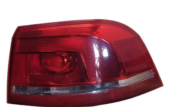 Volkswagen PASSAT B7 Rear/tail lights 3AF945096A 605002 E12990