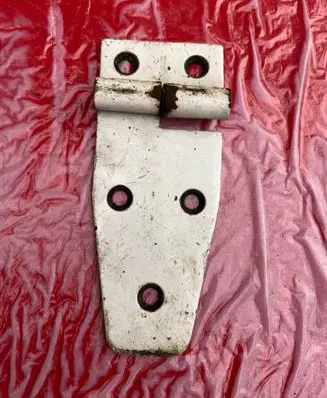 Jeep Wrangler Front door lower hinge 