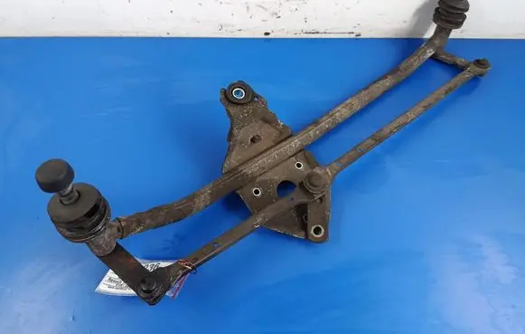 Front wiper linkage and motor