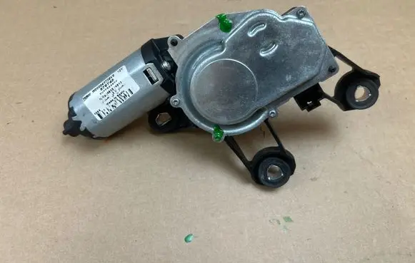 Land Rover Freelander Rear window wiper motor W000041726 579745