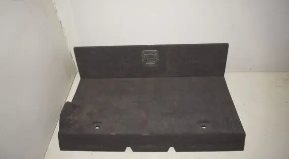 Trunk/boot floor carpet liner