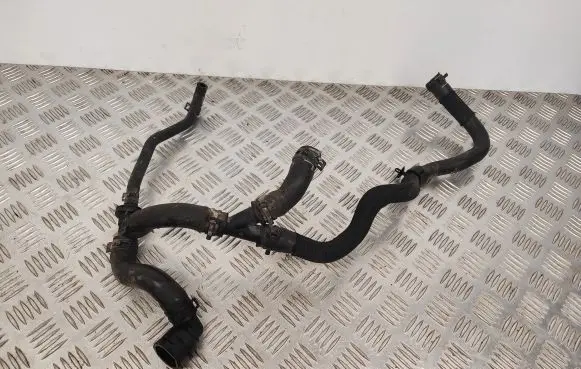 Volkswagen Jetta VI Engine coolant pipe/hose 5C0122073G