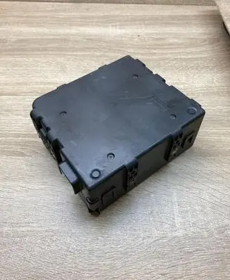 Lexus RX 450H Brake system control unit/module 8968033010 UACA0220
