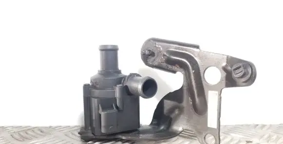 Skoda Octavia Mk3 (5E) Electric auxiliary coolant/water pump 5Q0965561B 5Q0121599P