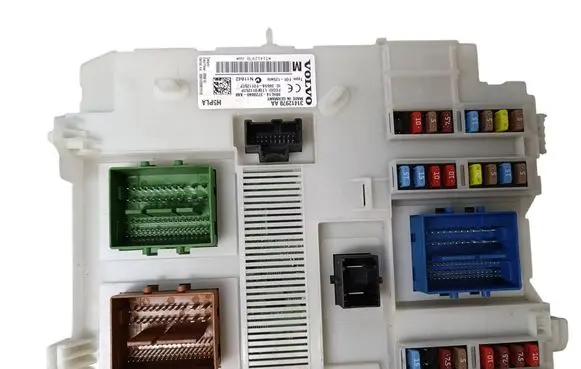 Volvo XC60 Fuse box set 31412970AA 98HL143720040AAB