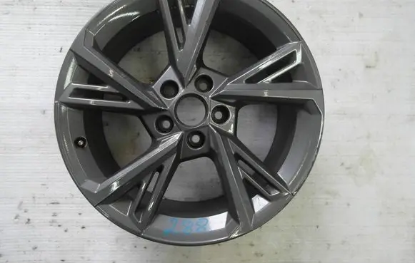 Audi A3 8Y R18 alloy rim 8Y0601025G