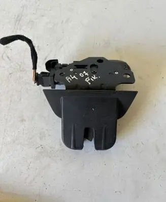 Audi A4 S4 B7 8E 8H Tailgate/trunk/boot lock/catch/latch 8E9827520A