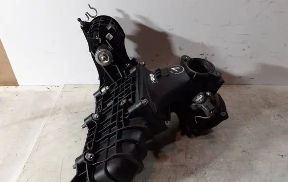 Mercedes-Benz Sprinter W906 Intake manifold A6510900028