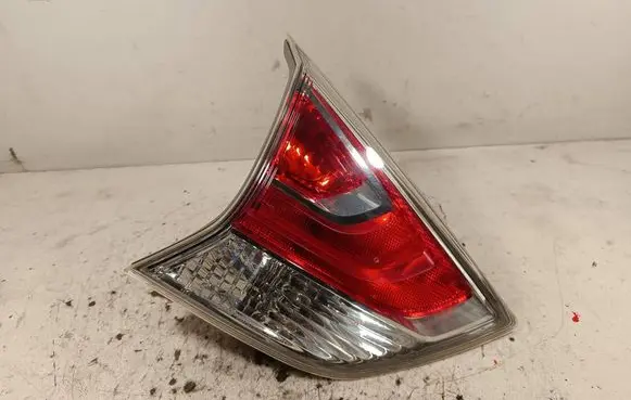 Nissan X-Trail T32 Tailgate rear/tail lights