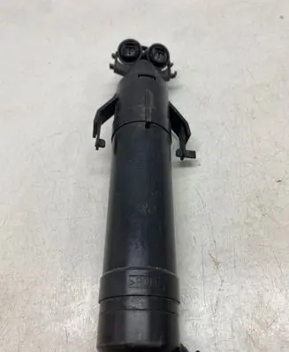 Volkswagen PASSAT B7 Headlight washer spray nozzle 3AA955104