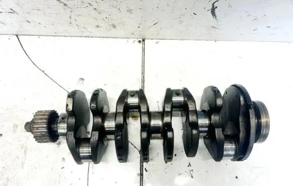 Volkswagen PASSAT B5 Crankshaft 