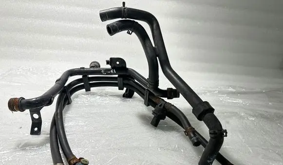 Audi A4 S4 B6 8E 8H Fuel line pipe 3B0130307 038131055 1J0121324