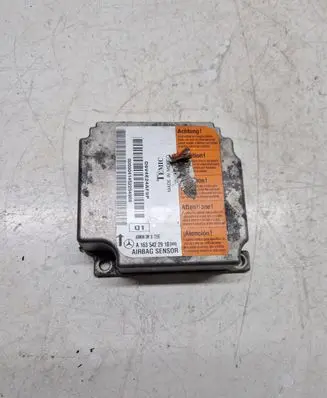 Mercedes-Benz ML W163 Airbag control unit/module A1635422918