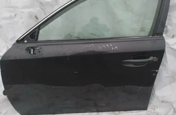 Lexus IS 220D-250-350 Front door juoda