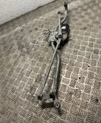 Volkswagen Transporter - Caravelle T5 Front wiper linkage 