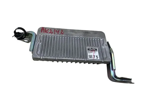 Toyota Auris E180 Engine control unit/module 896610Z750