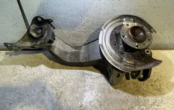 Mini Cooper Countryman R60 Rear wheel hub