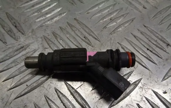 Toyota Corolla E120 E130 Fuel injectors set 23250-0D030