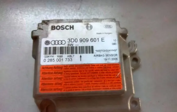 Volkswagen Phaeton Airbag control unit/module 3D0909601E 0285001733