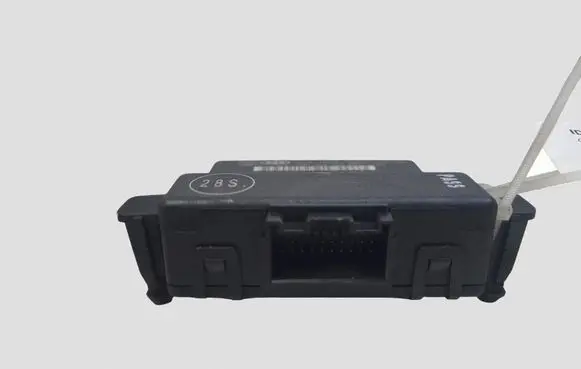 Volkswagen Golf V Gateway control module 1K0907530F 1K0907951
