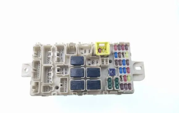 Mitsubishi Lancer Fuse box set G8C933MG0Z04 00895B20