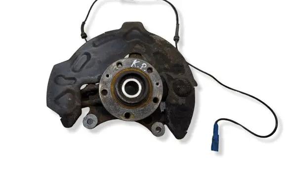 Peugeot 508 Front wheel hub spindle knuckle