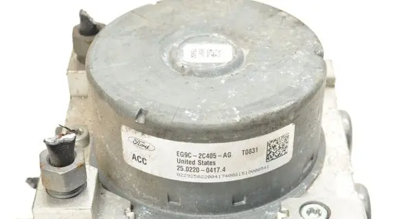 Ford Fusion II ABS Pump EG9C2C405AG