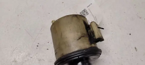 Nissan Almera N16 Power steering fluid tank/reservoir