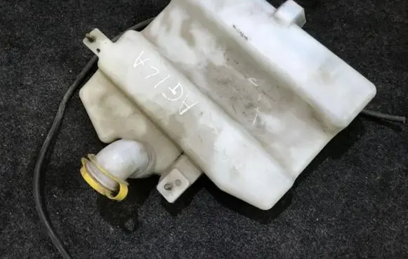 Opel Agila A Windshield washer fluid reservoir/tank