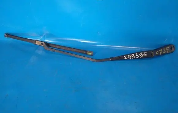 Volvo S60 Front wiper blade arm 30753505