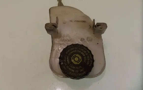 Citroen C4 I Brake fluid reservoir 0204254192