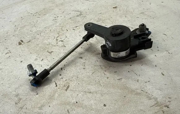 Chevrolet Camaro Rear height level sensor lever 84365972 23110423 23405177
